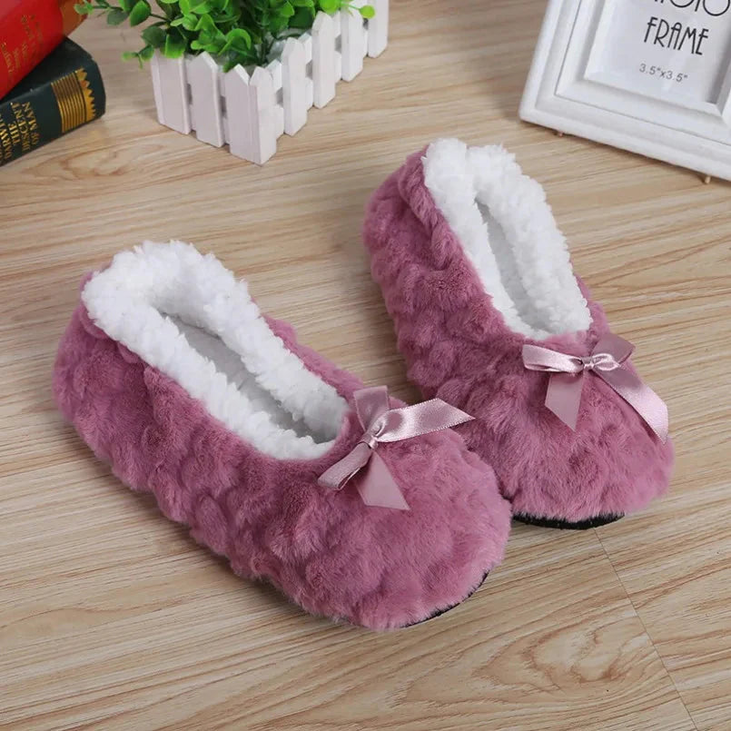 Pantuflas de Invierno Cálidas para Mujer, Felpa Suave, Esponjosas, Lindas, Divertidas, de Interior, Antideslizantes, Zapatillas de Casa para Señoras, Agarre con Corazones de Amor